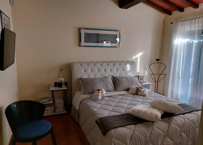 La Casa Di Agata Deluxe Πανσιόν *